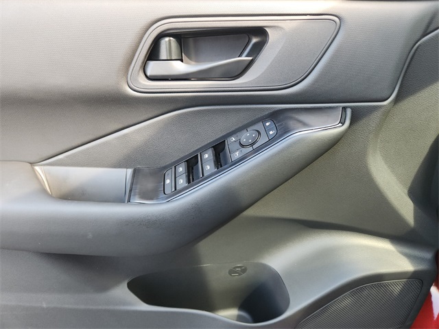 2026 Nissan Rogue S photo 16