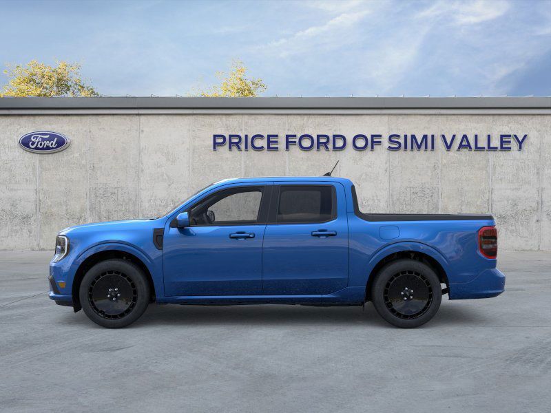 2025 Ford Maverick photo 3
