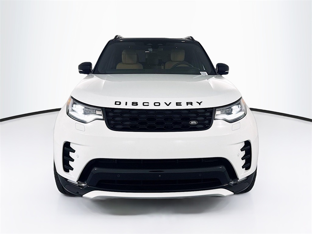 2025 Land Rover Discovery SE photo 2