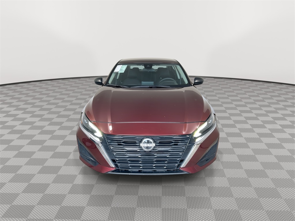 2024 Nissan Altima 2.5 SV photo 3