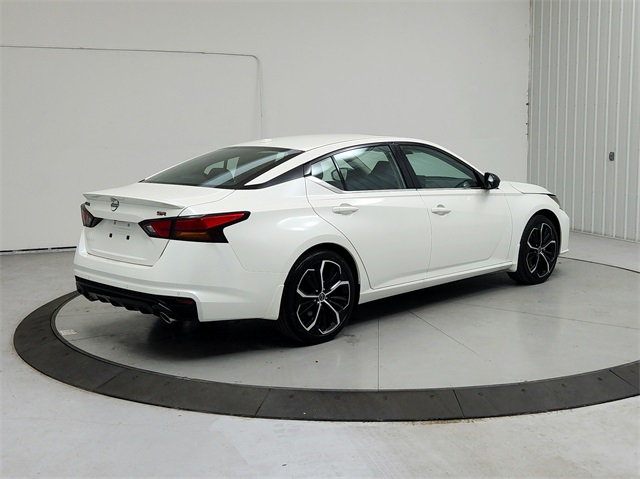 2025 Nissan Altima 2.5 SR photo 7