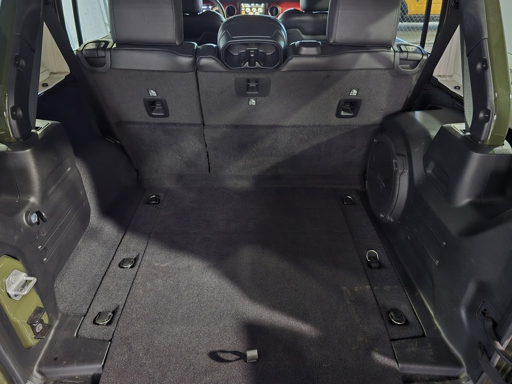 2023 Jeep Wrangler Rubicon photo 25