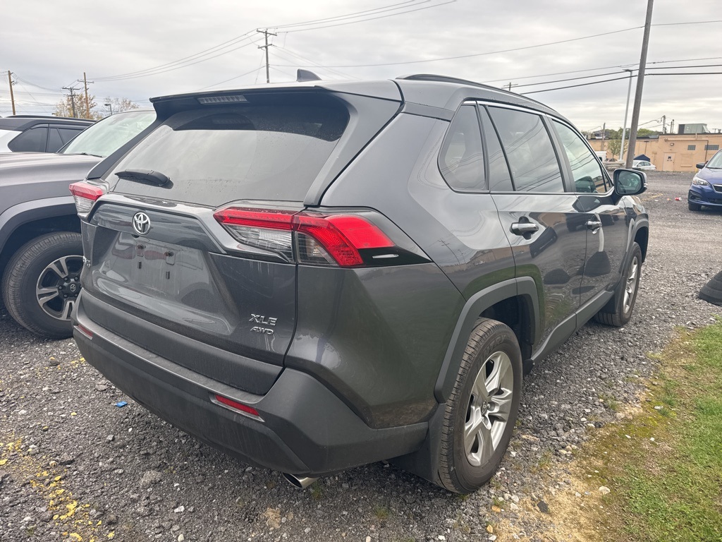 Used 2023 Toyota RAV4 XLE with VIN 2T3P1RFV1PC340946 for sale in Kansas City