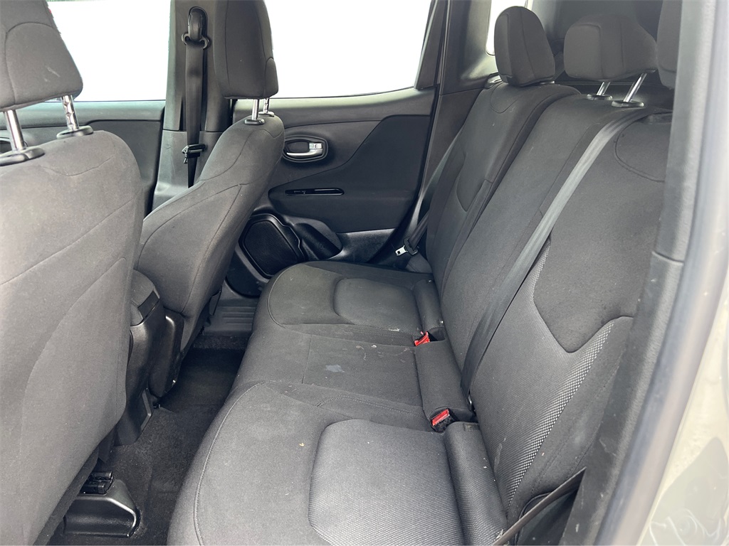 2021 Jeep Renegade Sport photo 10