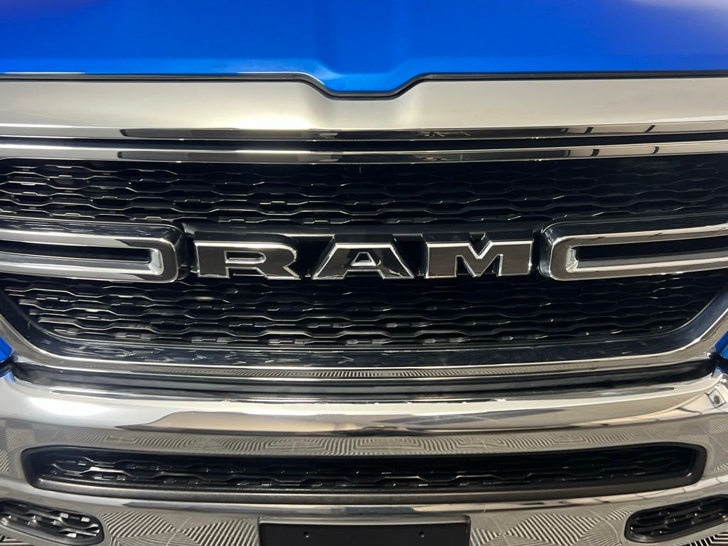 2023 Ram 1500 Tradesman photo 9