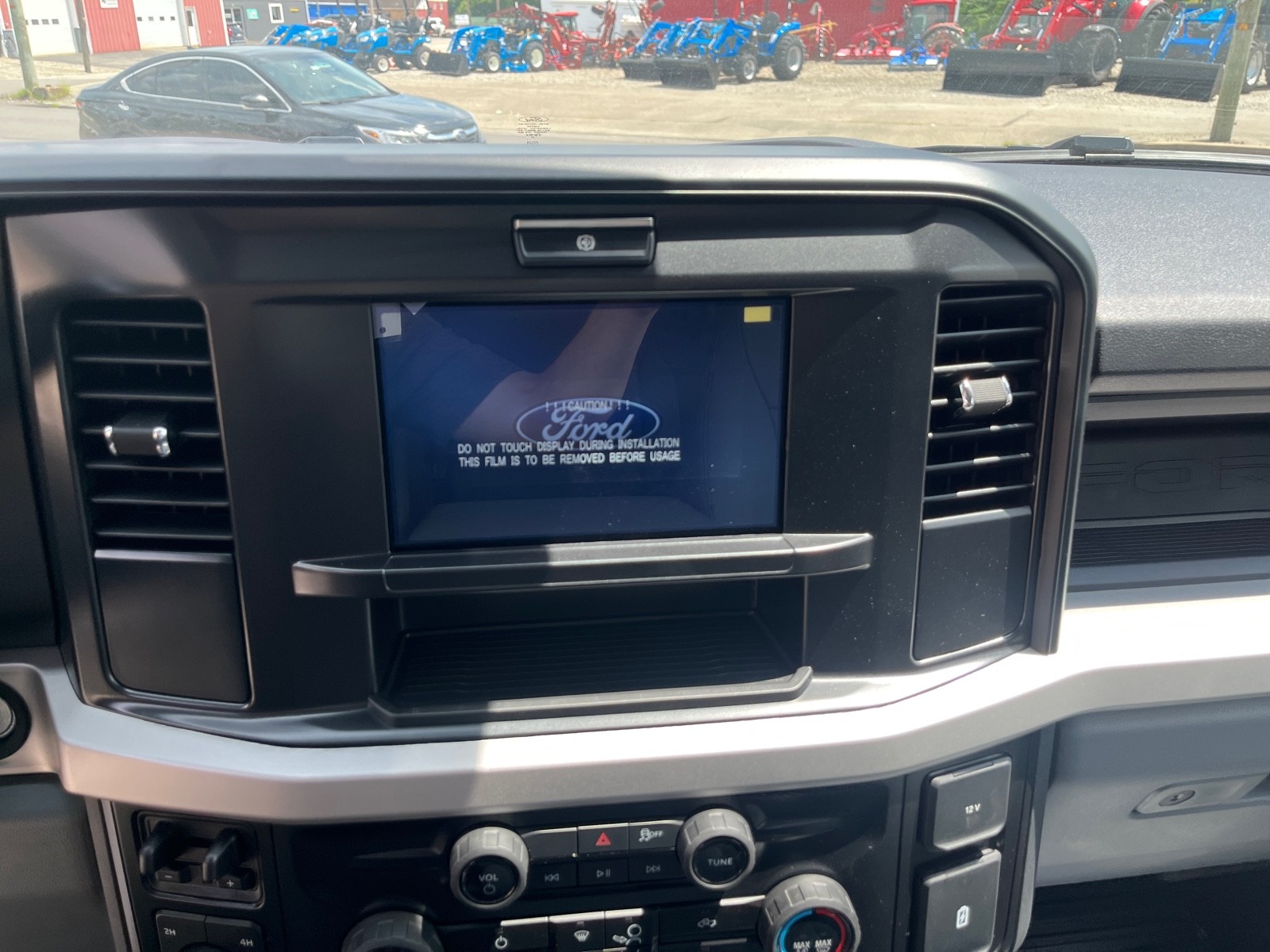 2025 Ford F-550 XL photo 4