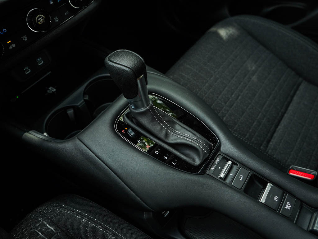 2026 Honda HR-V LX photo 24