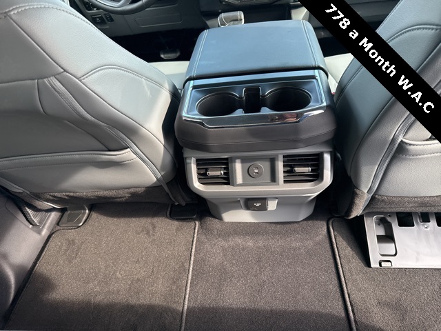 2025 Ford F-150 Lightning photo 31