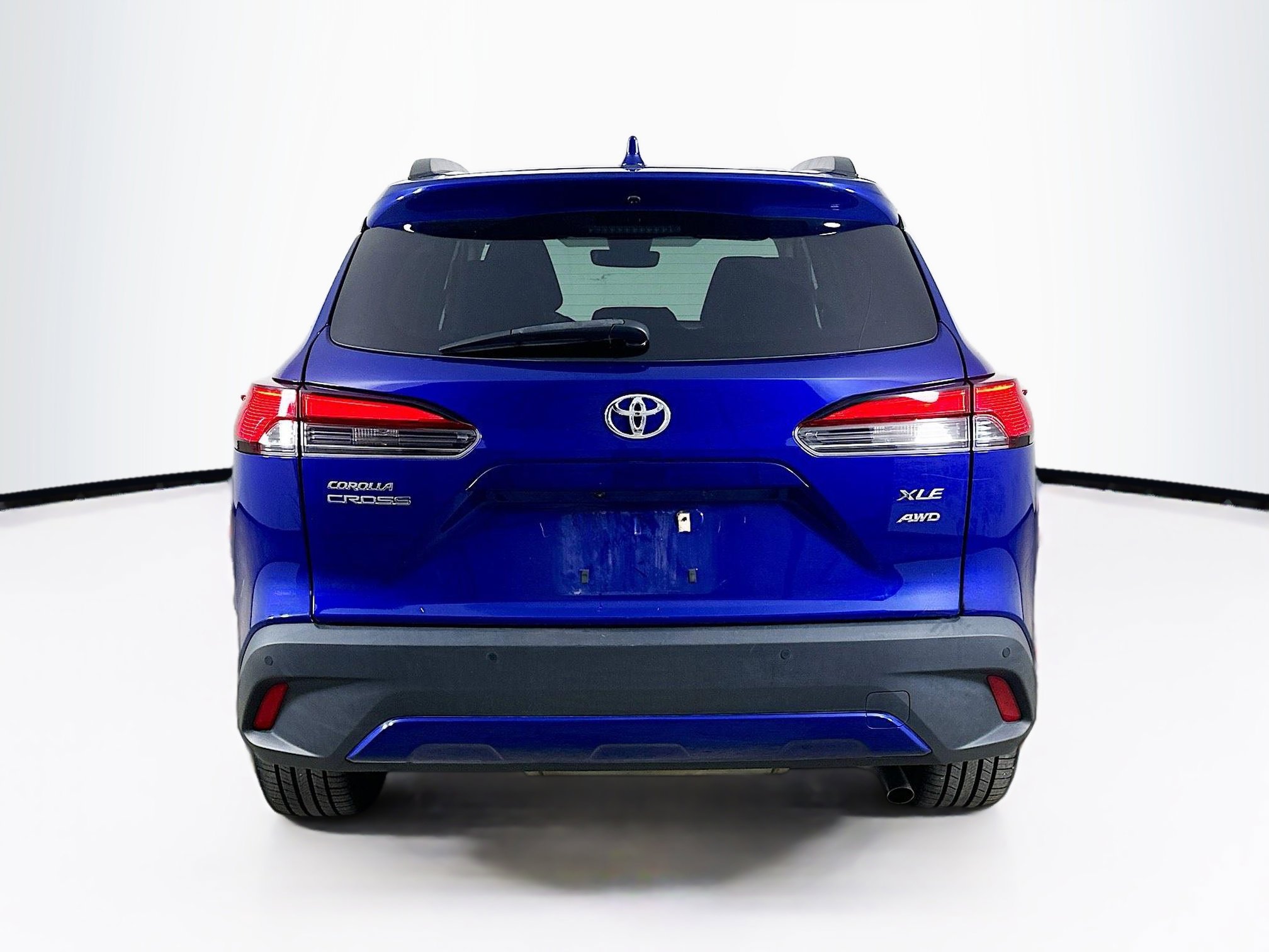 2022 Toyota Corolla Cross XLE photo 6