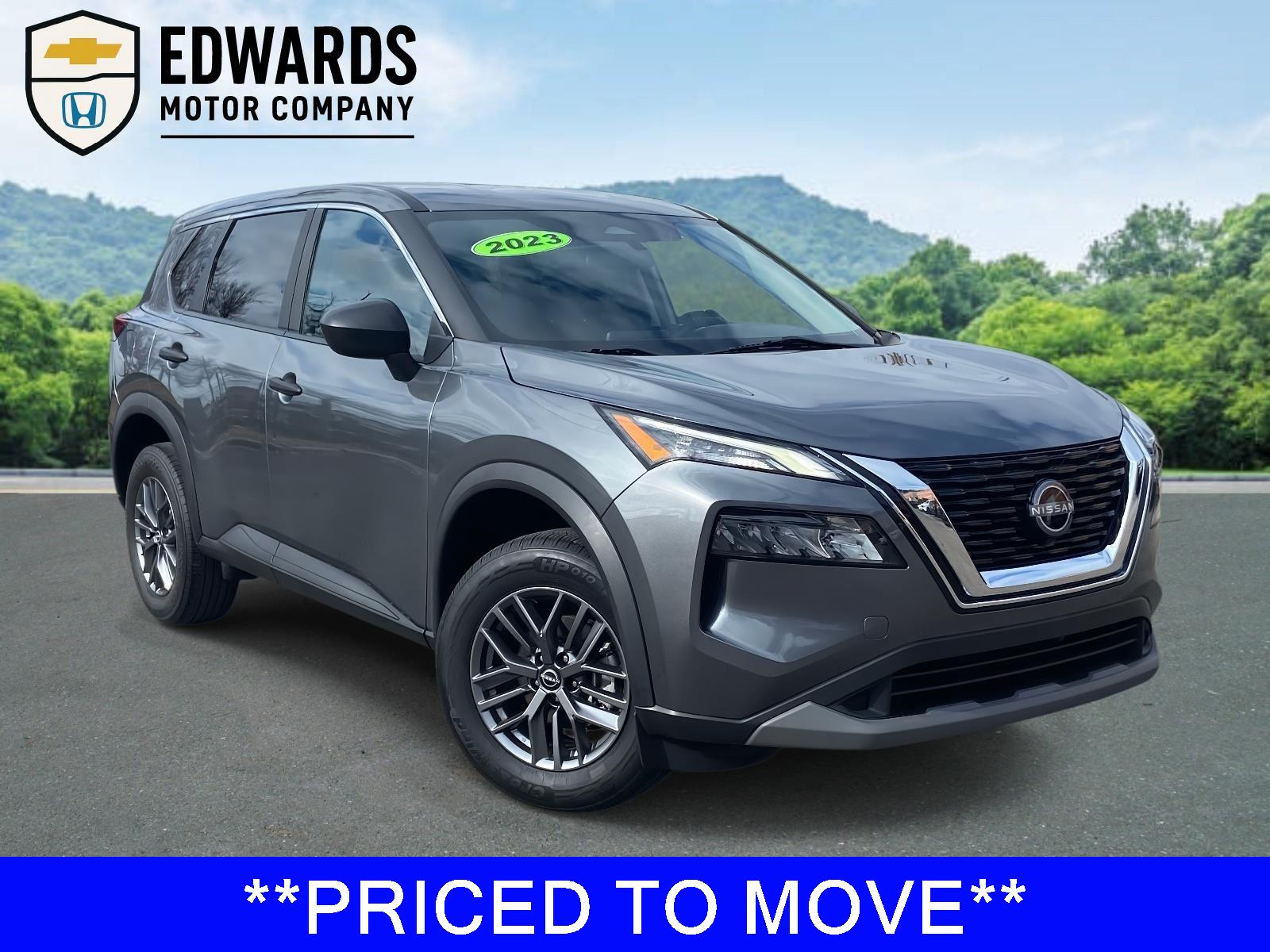 2023 Nissan Rogue S's photo