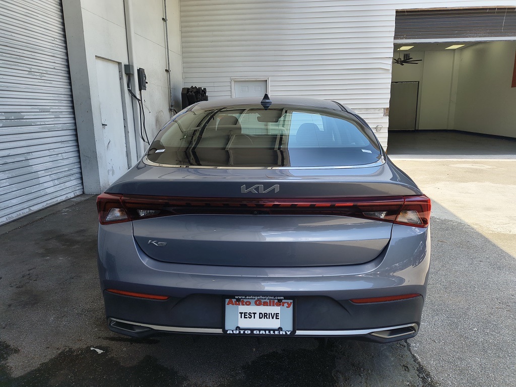2022 Kia K5 LX photo 3