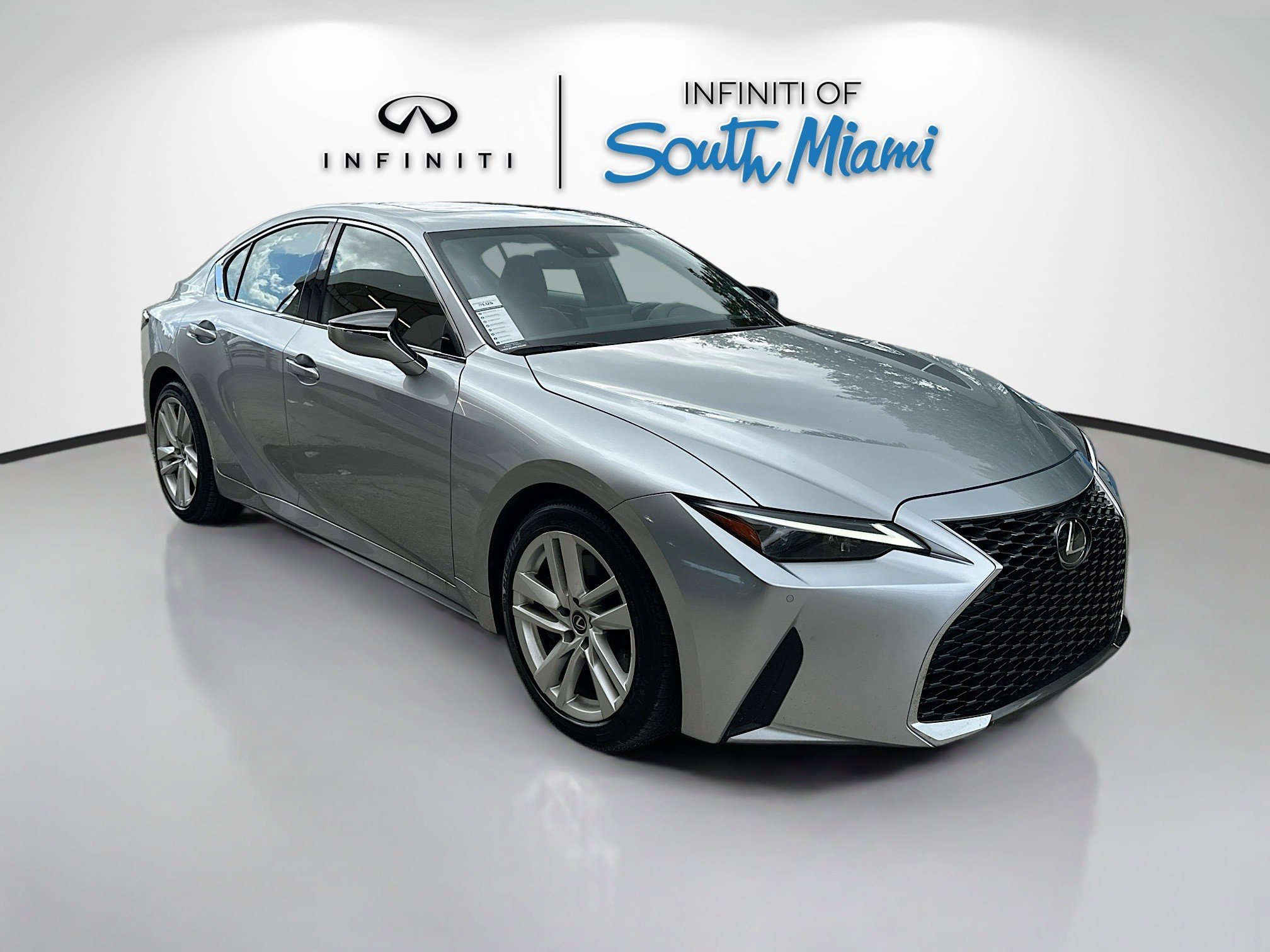 2025 Lexus IS 300's photo