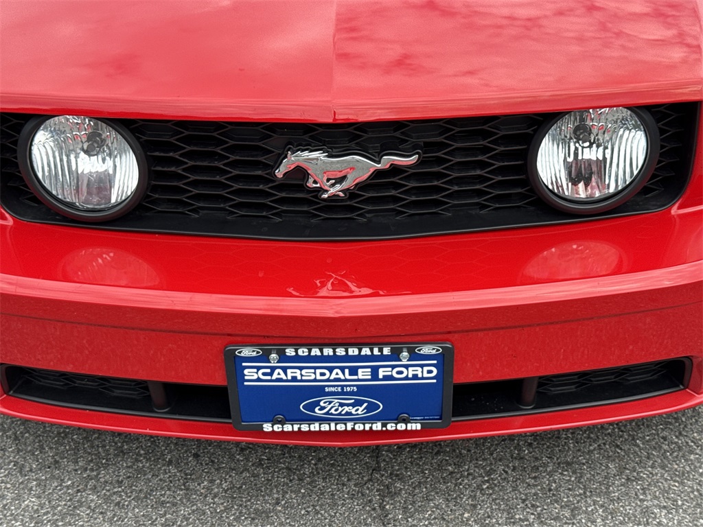 2005 Ford Mustang V6 Premium photo 27
