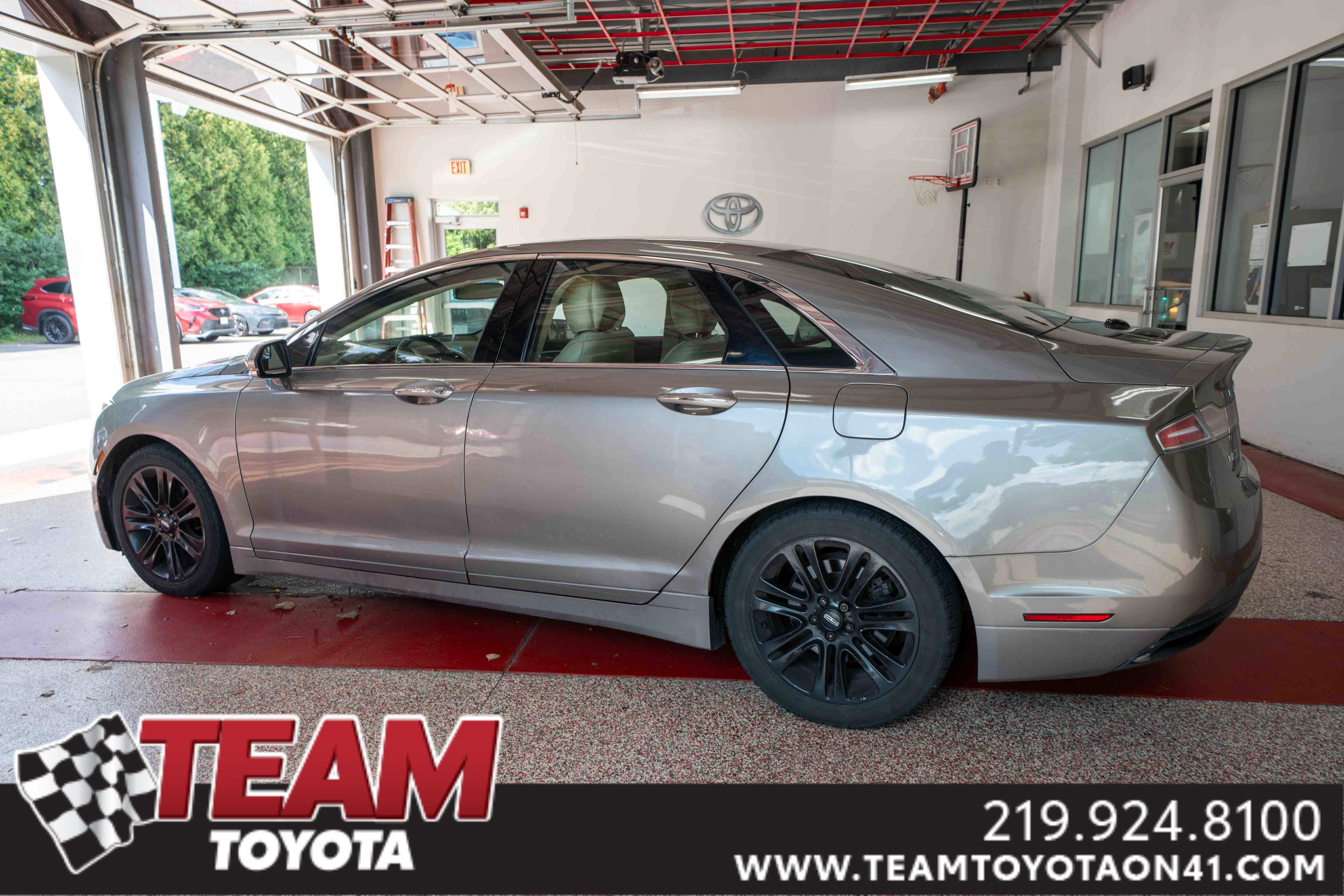 Used 2015 Lincoln MKZ Base with VIN 3LN6L2G94FR621490 for sale in Schererville, IN