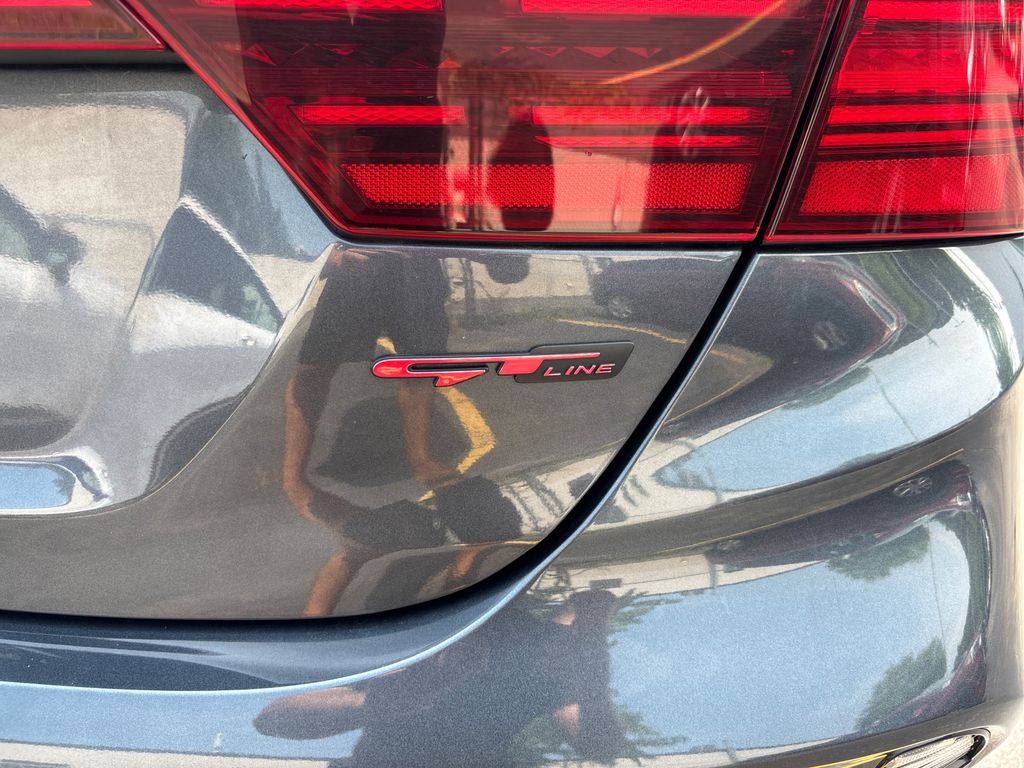 2023 Kia Forte GT-Line photo 13