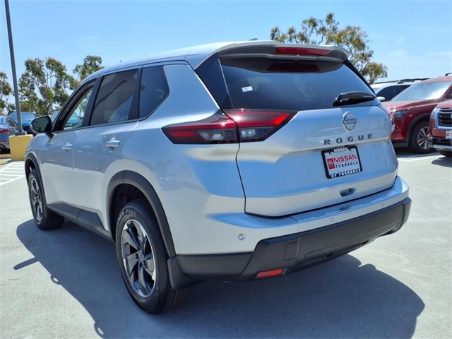 2025 Nissan Rogue SV photo 9