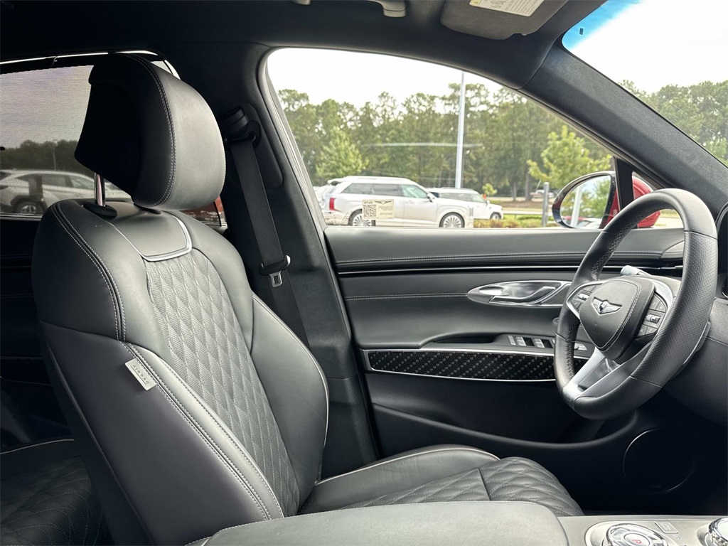 2025 Genesis GV70 3.5T Sport Prestige photo 9