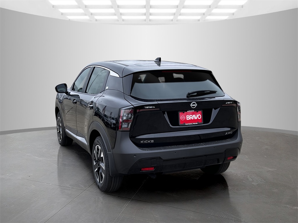 2025 Nissan Kicks SV photo 6