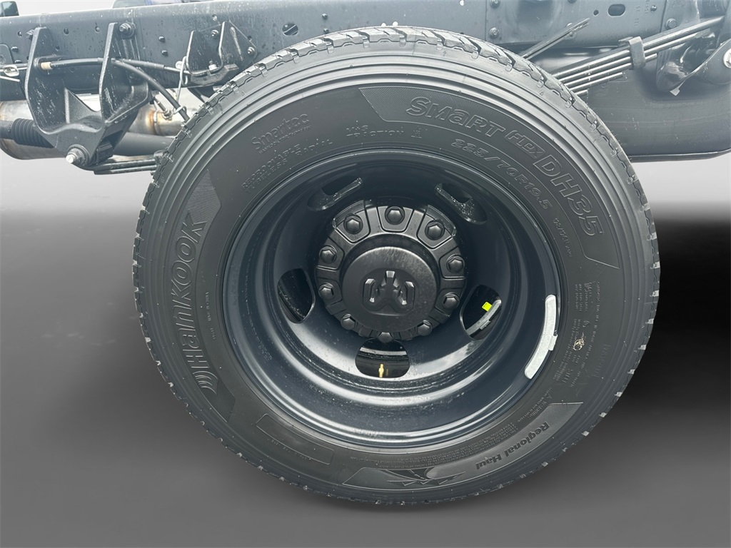 2025 Ram 4500 Tradesman photo 7
