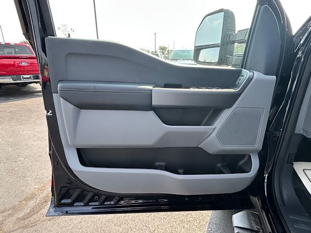 2025 Ford F-250 XL photo 21