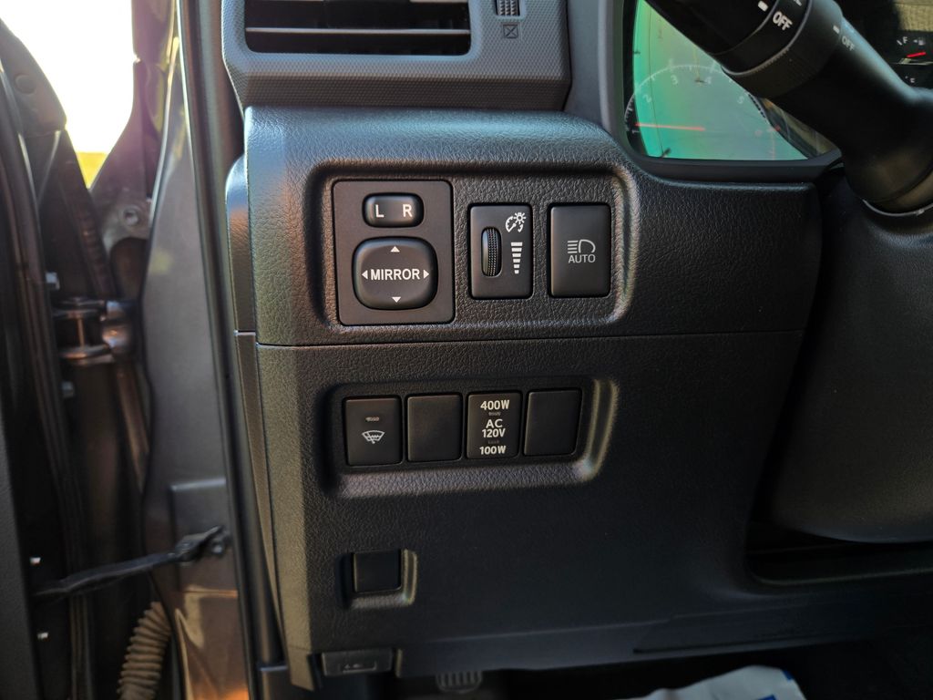 2021 Toyota 4Runner SR5 photo 11