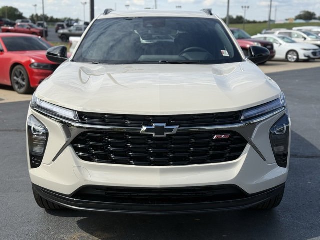 2026 Chevrolet Trax photo 2