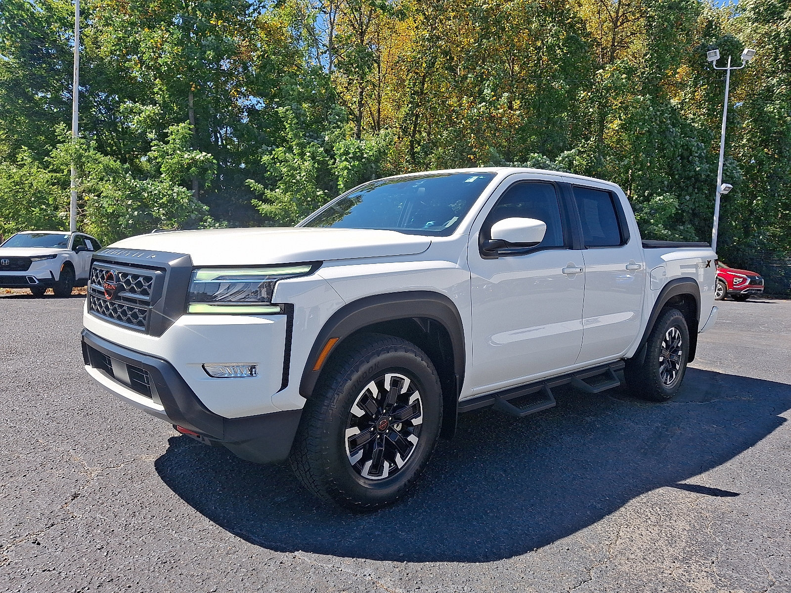 2022 Nissan Frontier Crew Cab PRO-X photo 3
