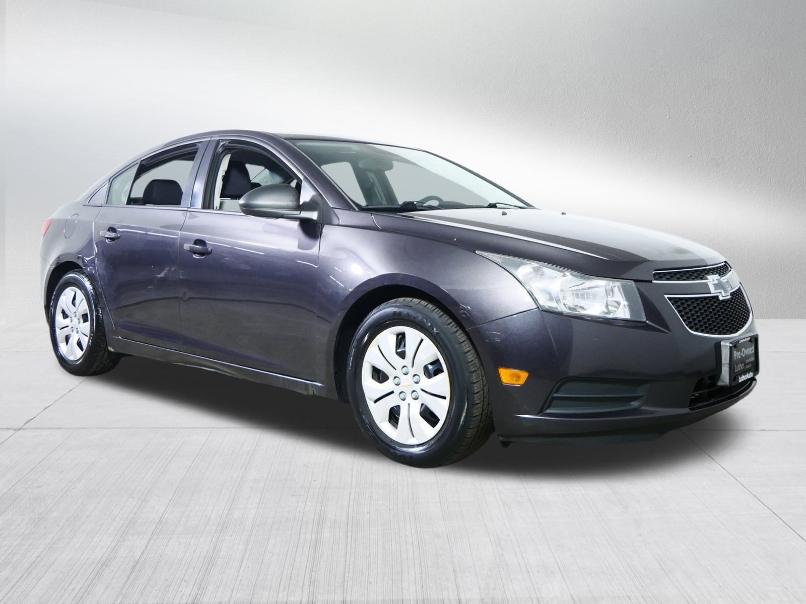 2014 Chevrolet Cruze LS's photo
