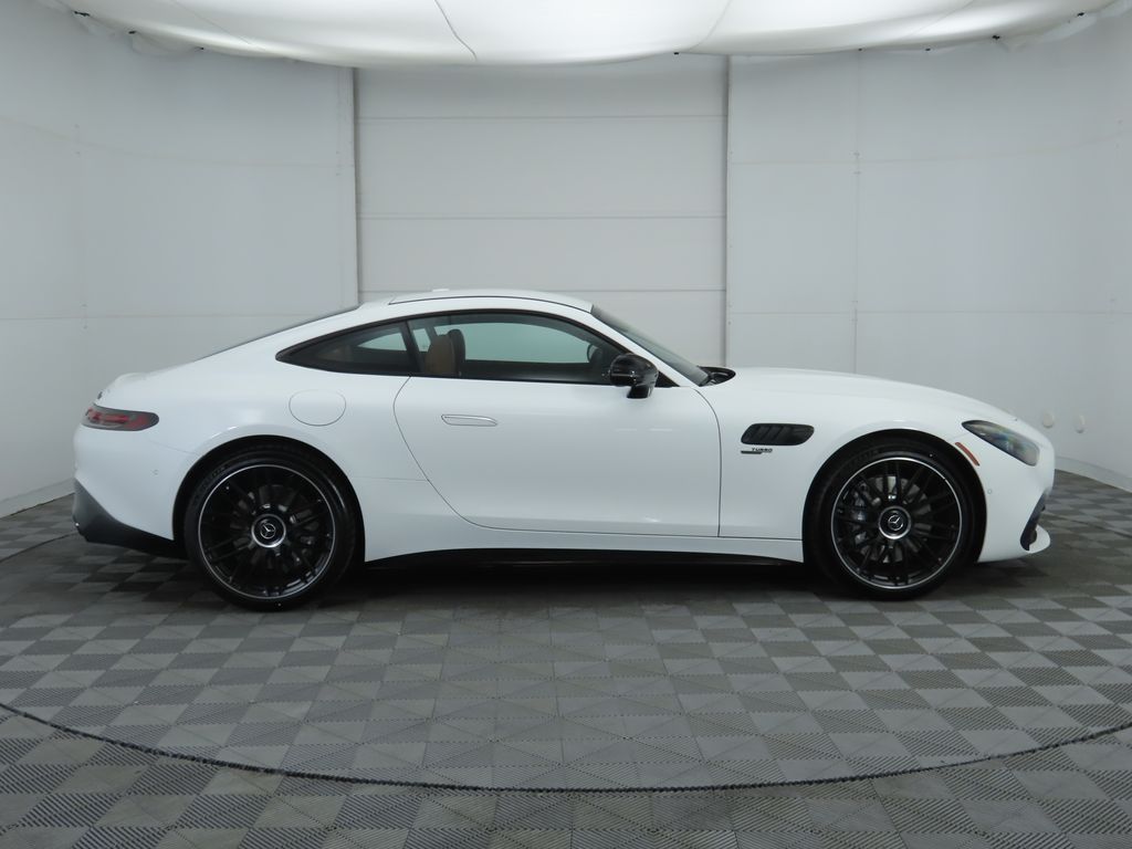 2025 Mercedes Benz AMG GT 43 photo 4
