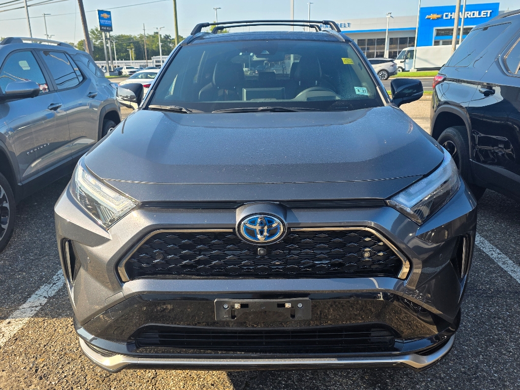 Used 2022 Toyota RAV4 XSE with VIN JTMFB3FV2ND092673 for sale in Kansas City