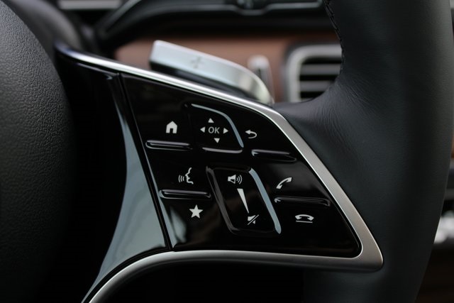 2026 Mercedes Benz GLS 450 4MATIC photo 20