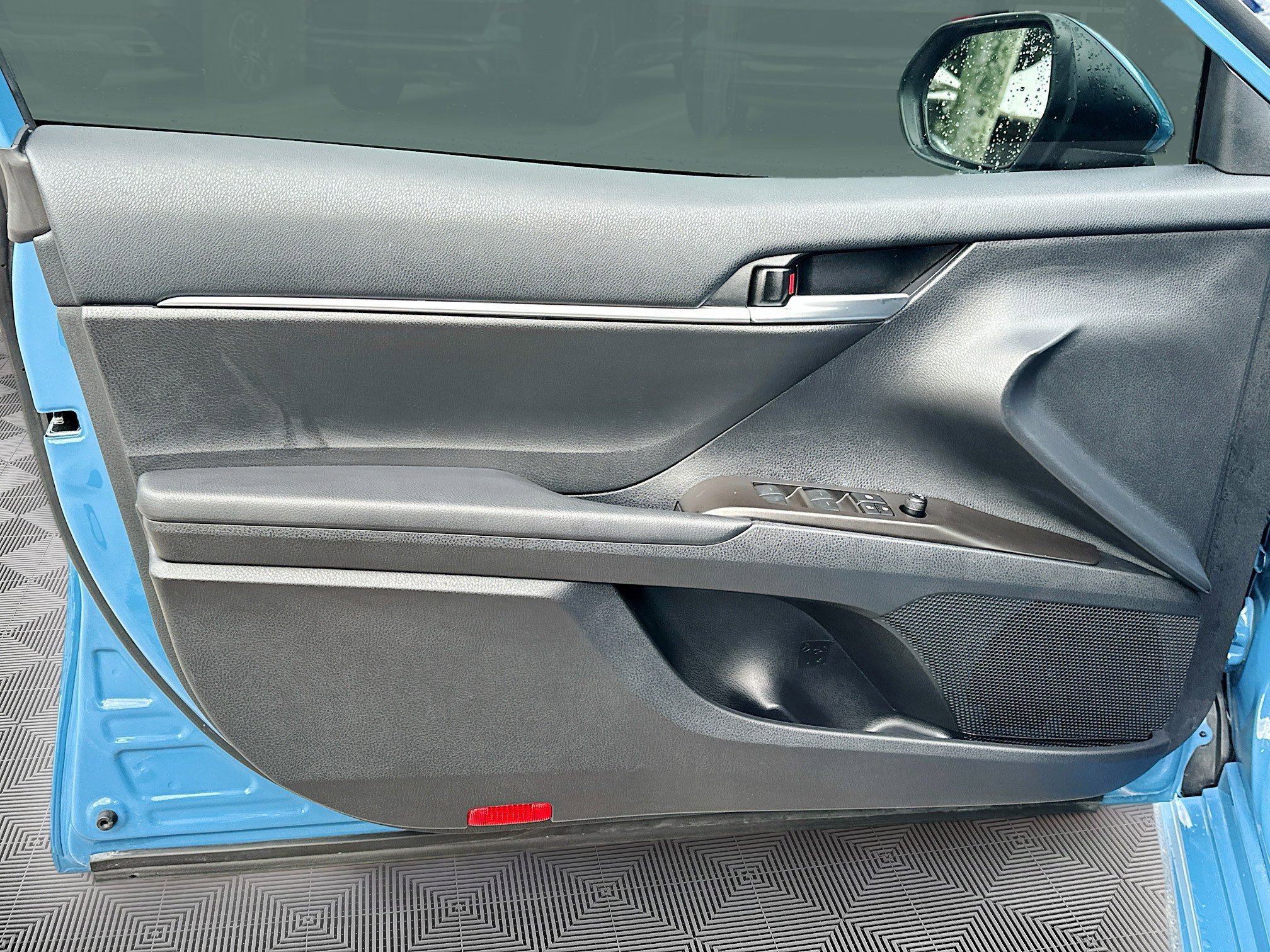 2024 Toyota Camry SE photo 19