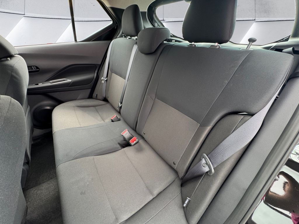2025 Nissan Kicks Play S photo 18