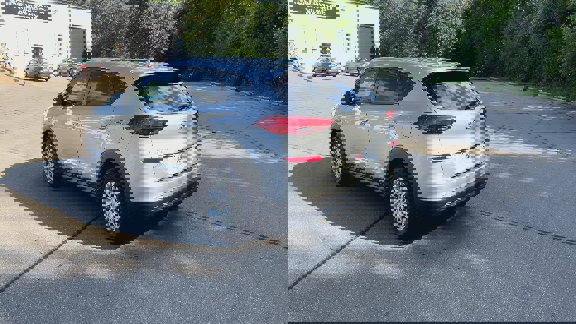 2021 Hyundai Tucson Value photo 4