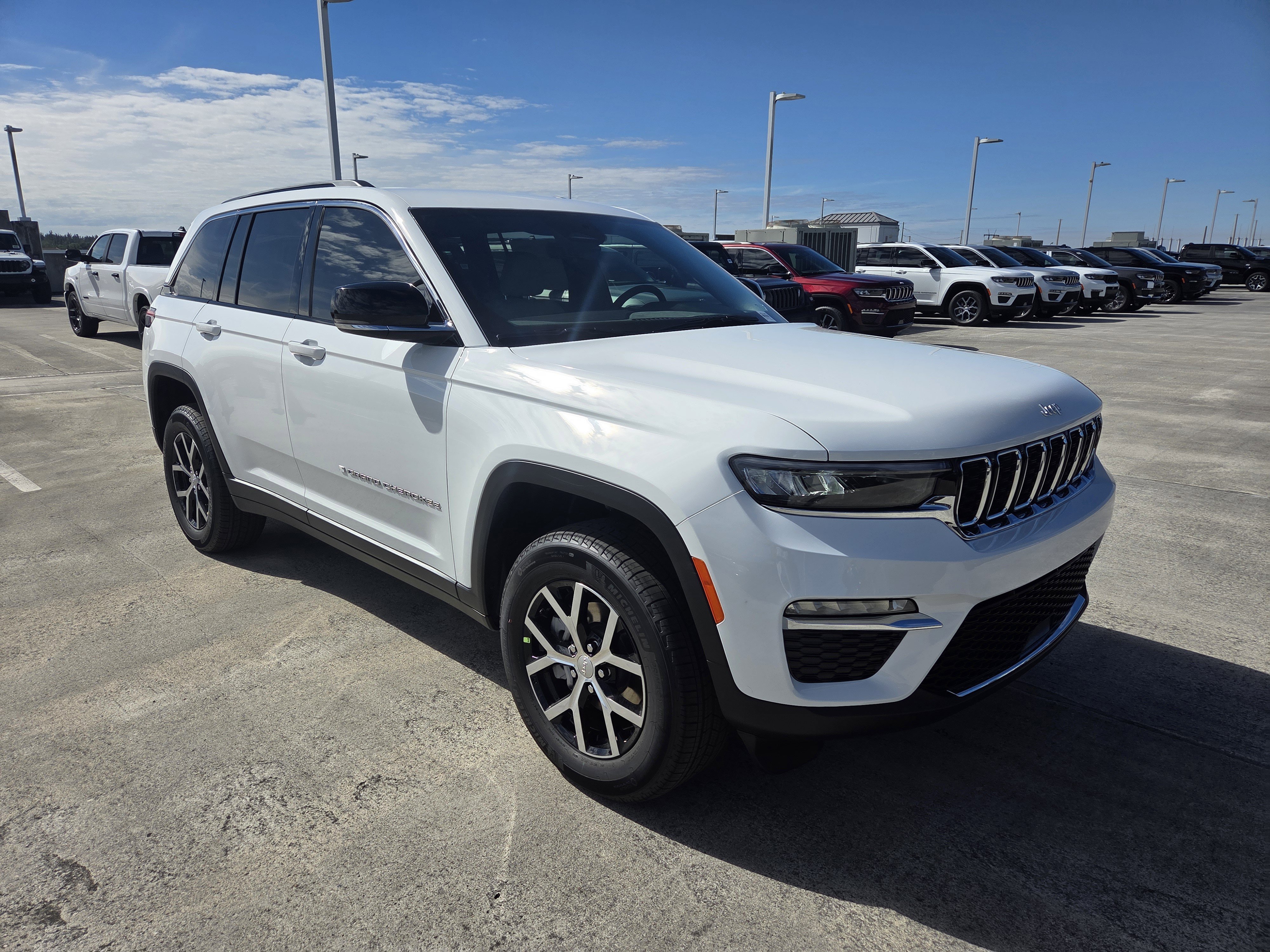 2025 Jeep Grand Cherokee Limited's photo