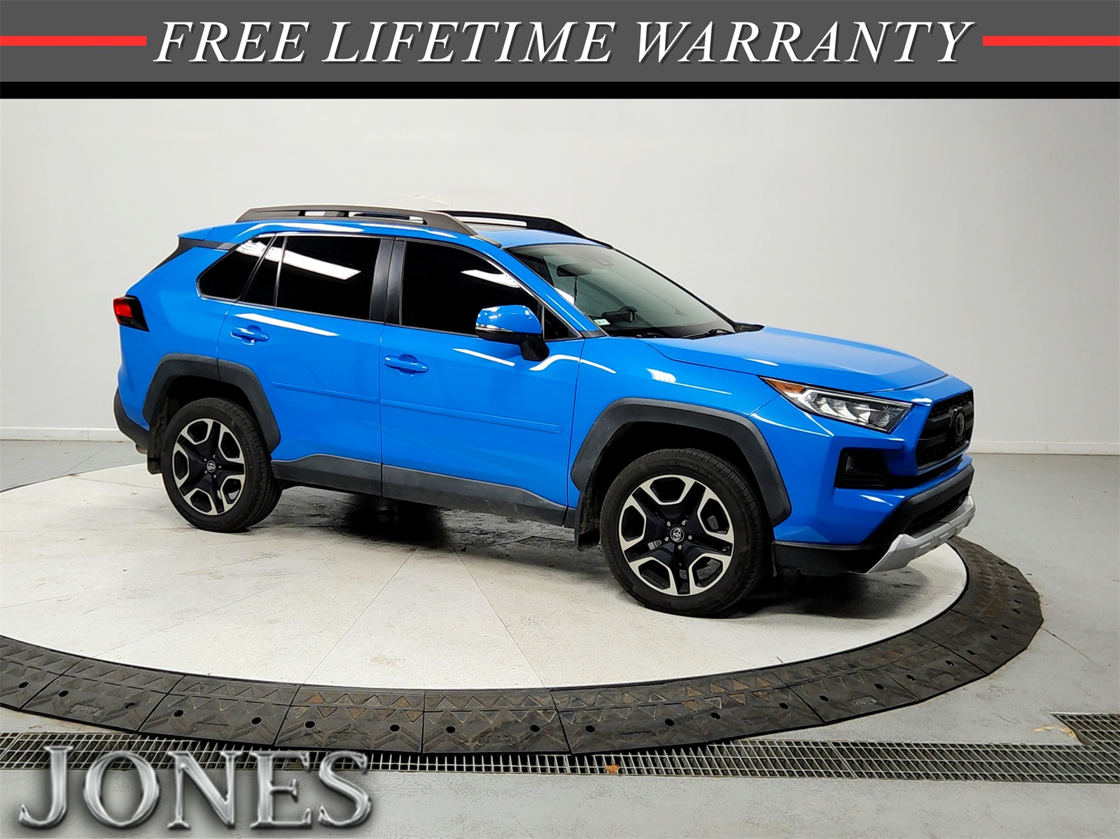 2019 Toyota RAV4 Adventure's photo