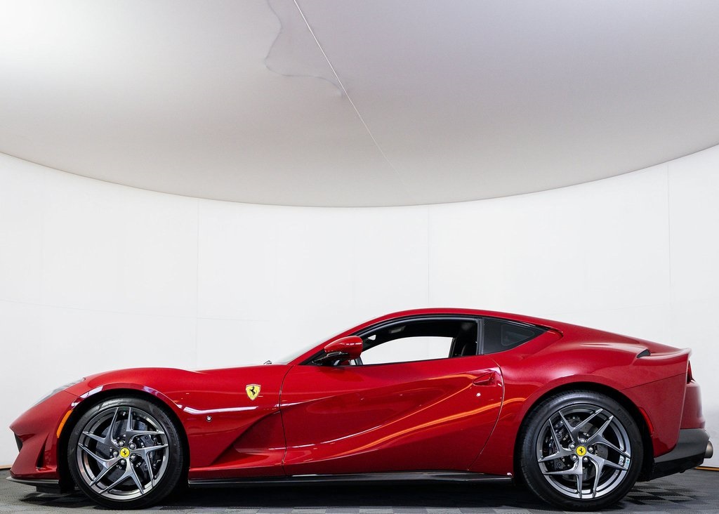 2020 Ferrari 812 Superfast Base photo 4