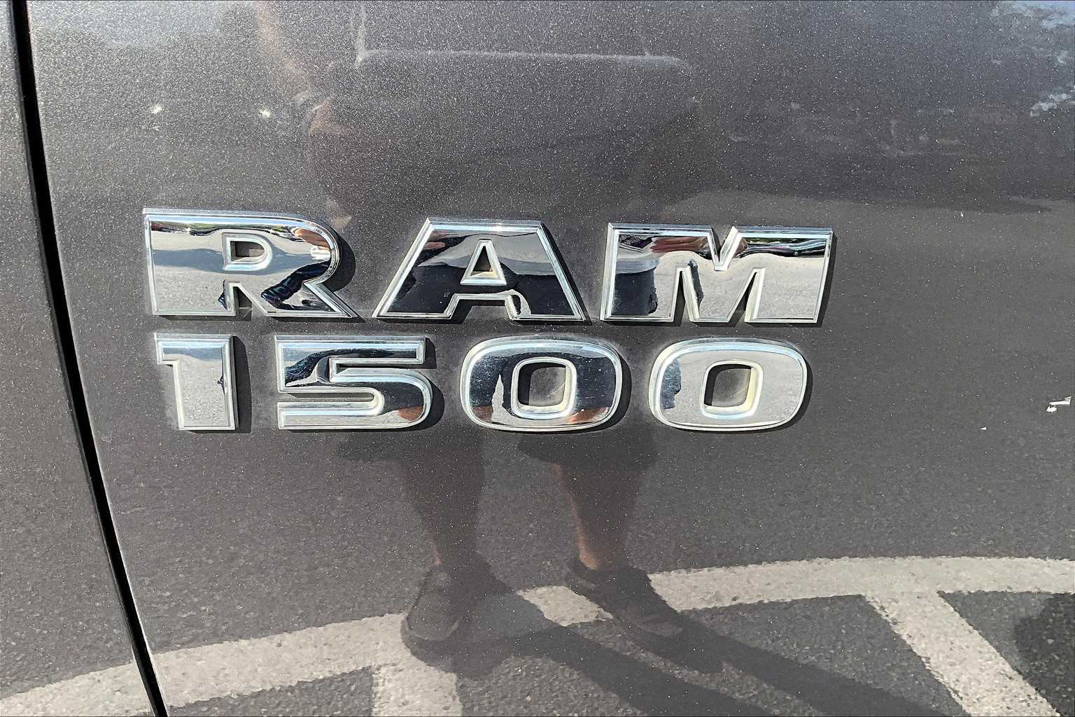 2016 Ram 1500 Longhorn Limited photo 29