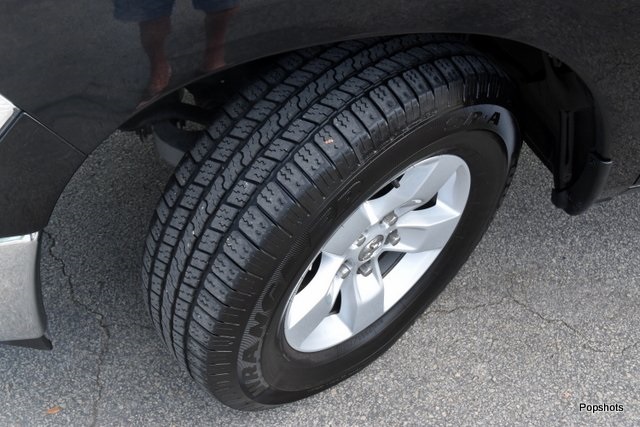 2024 Ram 1500 Classic SLT photo 4