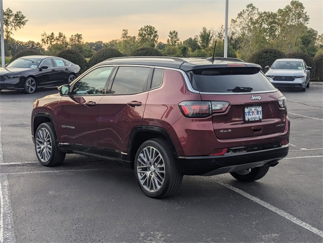 2022 Jeep Compass Limited photo 9