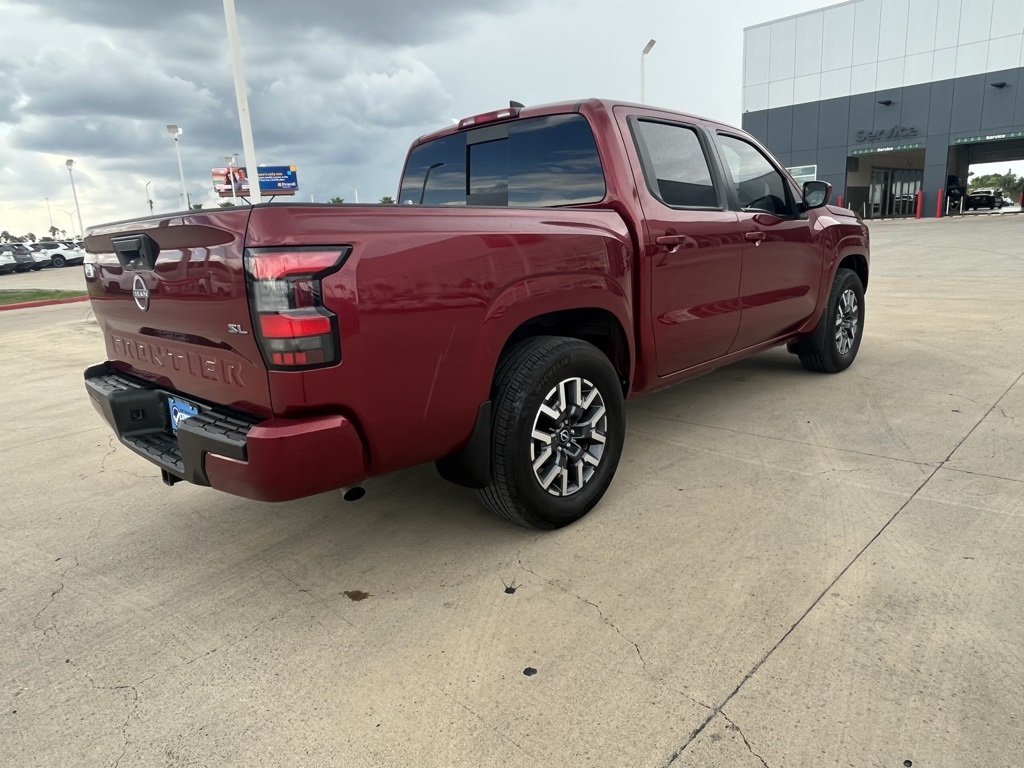 2024 Nissan Frontier SL photo 2