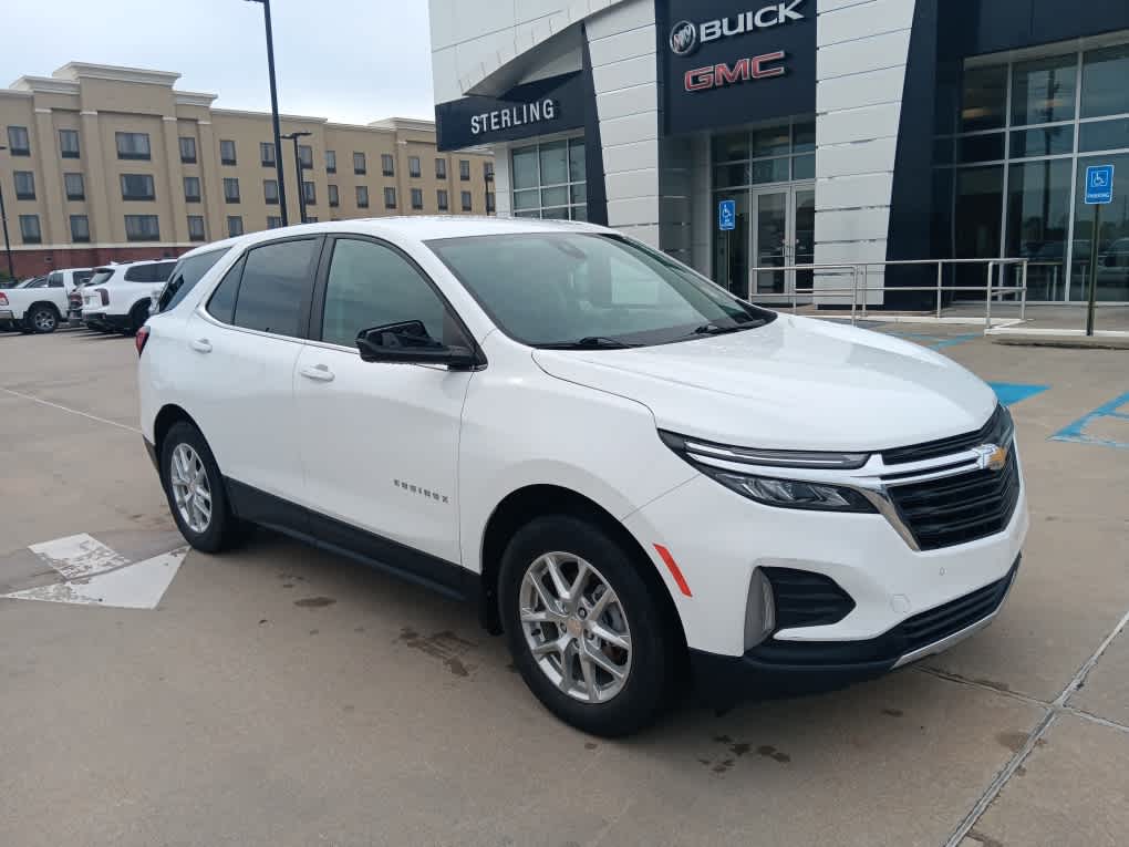 2023 Chevrolet Equinox LT photo 4