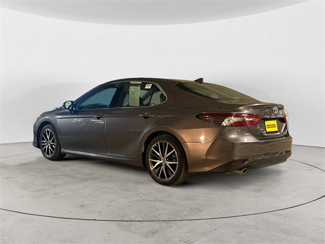 Used 2024 Gray Toyota XLE image 3