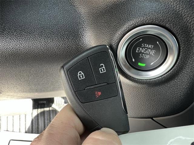 2025 Chevrolet Silverado 1500 photo 4