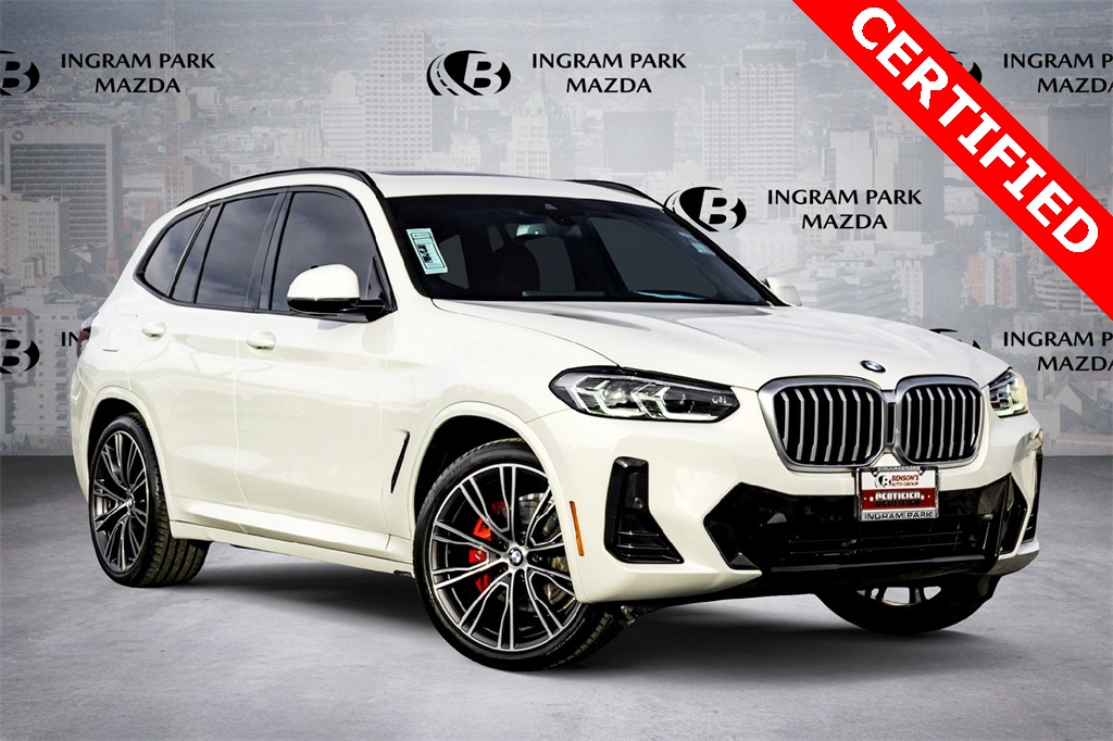 2022 BMW X3 30i's photo