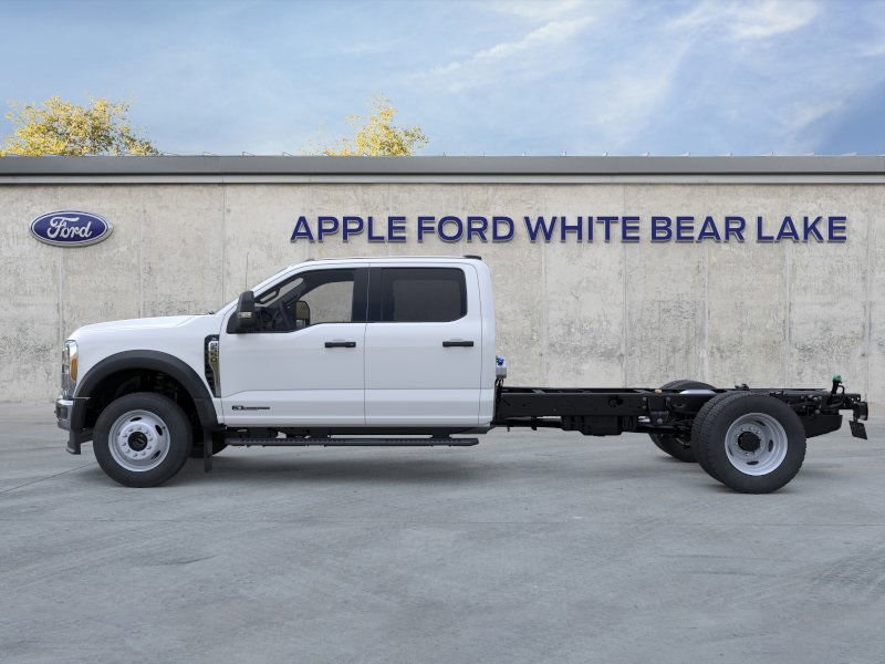 2026 Ford F-550 photo 3