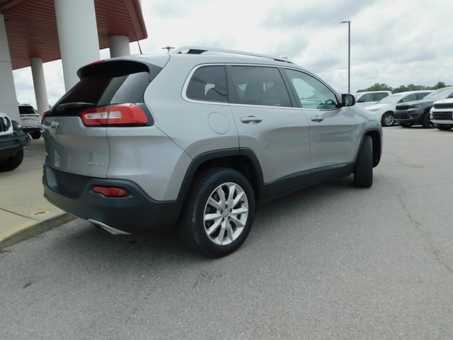 2017 Jeep Cherokee Limited photo 8