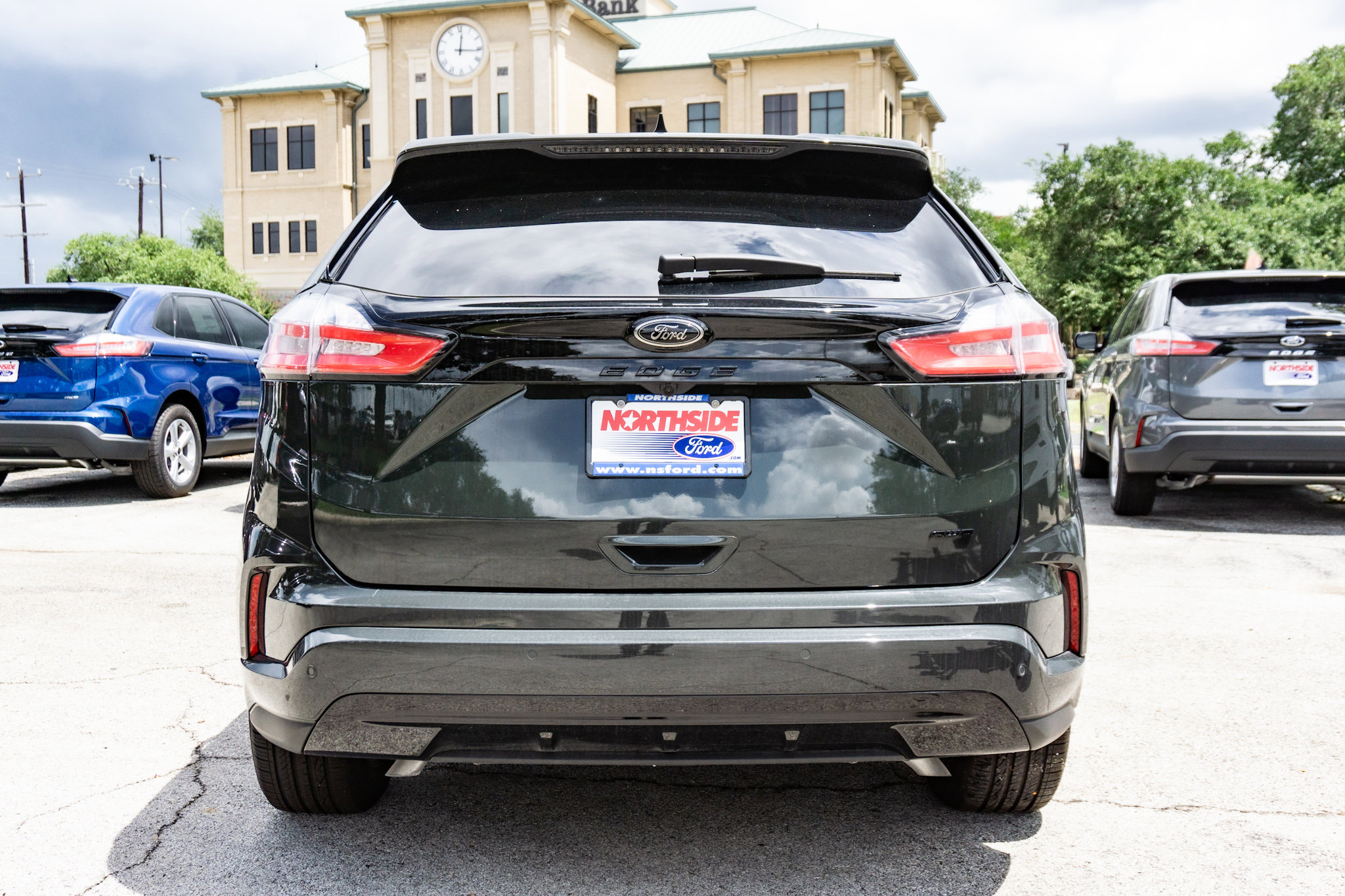 2024 Ford Edge SE photo 5