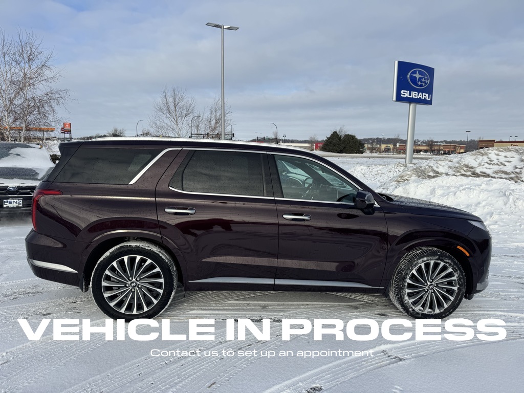 Used 2025 Hyundai Palisade Calligraphy with VIN KM8R7DGE2SU831986 for sale in Rochester, Minnesota