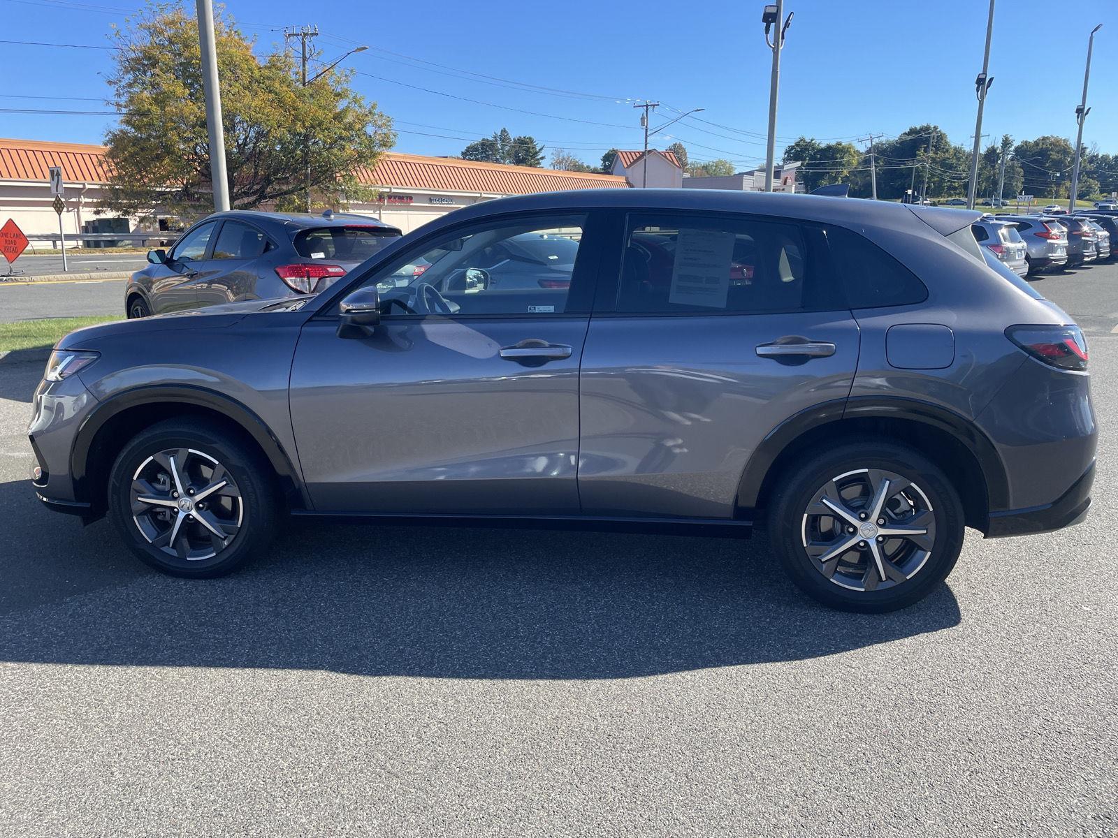 2023 Honda HR-V EX-L photo 3